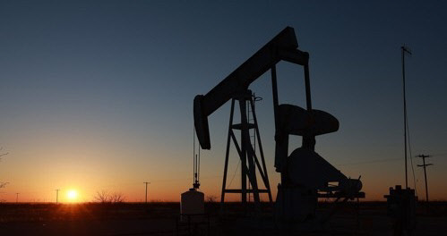 15일 러시아와 우크라이나의 지정학적 긴장에 따른 국제유가 상승과 나프타 가격 폭등의 영향으로 석유화학기업들의 올해 2분기 실적이 악화할 것이란 전망이다.  <연합뉴스>